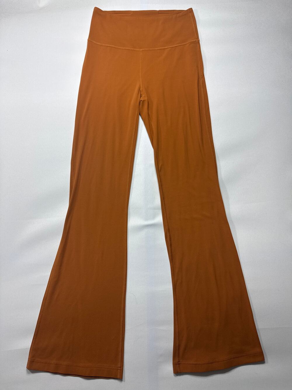 Lululemon Women's Orange Brown Flare Leggings - Size Mโ (25x32.5)*